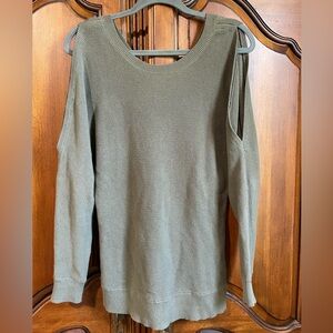 EUC ✨ Banana Republic Olive Green Sweater | 100% Cotton - Shoulder Cut Out